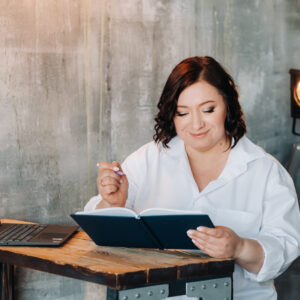 Tieto tarinaksi - tarinallisen tietokirjoittamisen työpaja