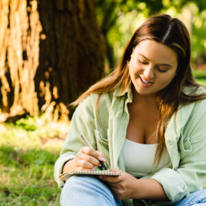 Kirjoita itsesi auki - terapeuttisesta kirjoittamisesta